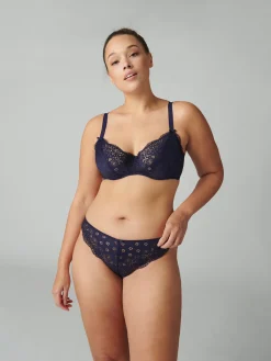 AIMÉE