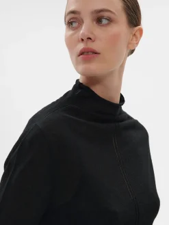 LIGHT KNIT