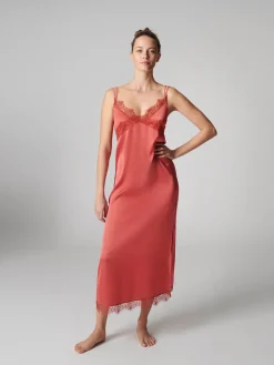 SATIN SECRETS